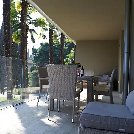 Minnie By Garda * Gardone Riviera